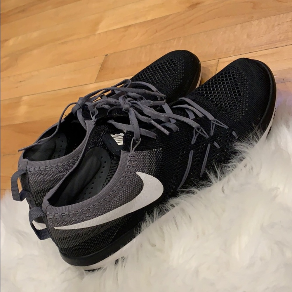 NIKE focus flyknits